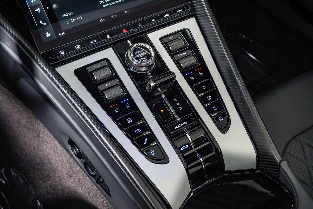 Used 2024 Aston Martin DB12 Convertible RWD image 32