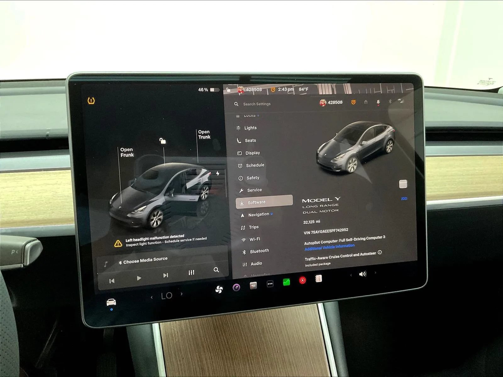 Used 2023 Tesla Model Y Long Range AWD/4WD image 29