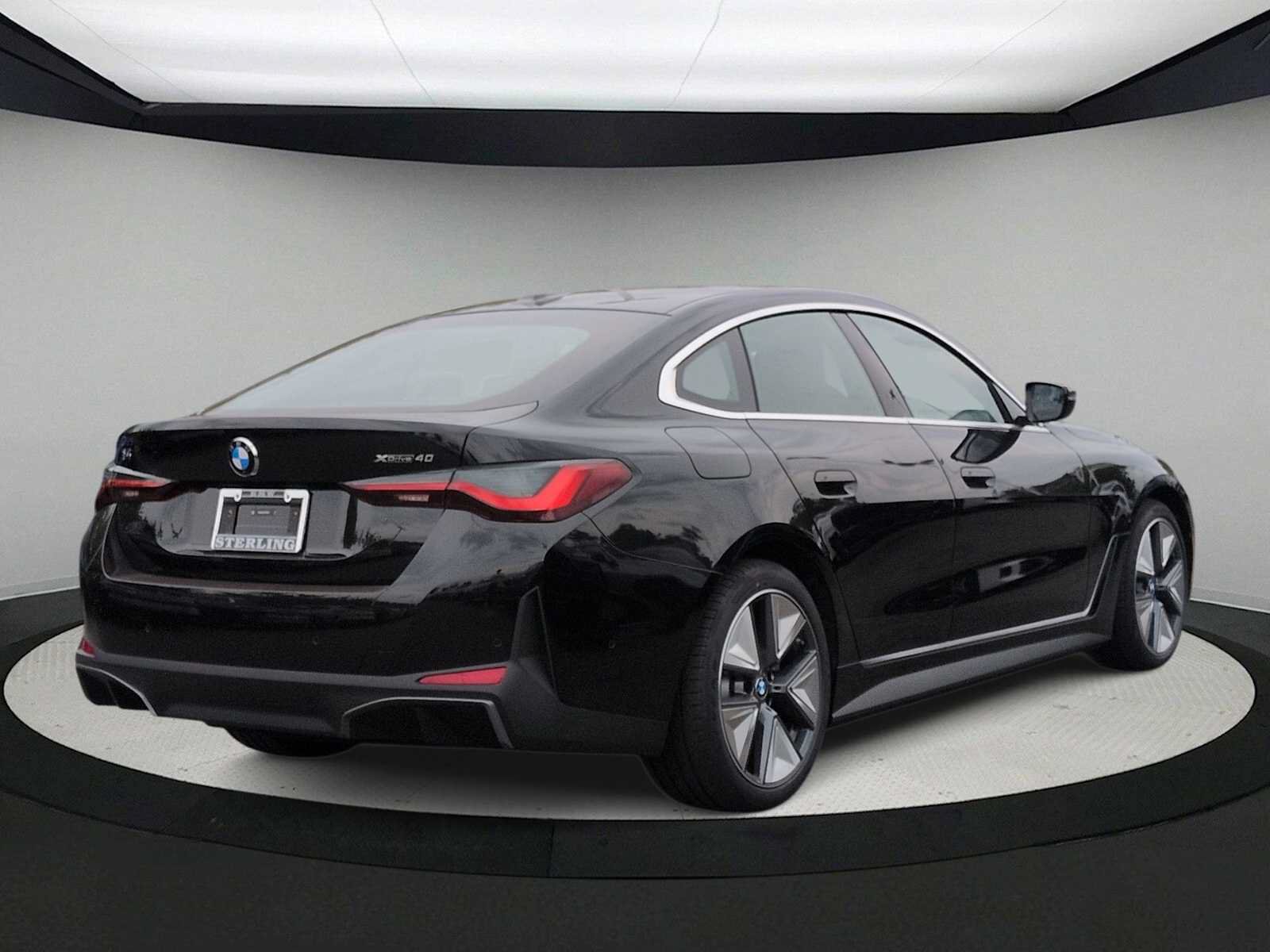 New 2026 BMW i4 xDrive40i w/ Premium Package AWD/4WD image 8