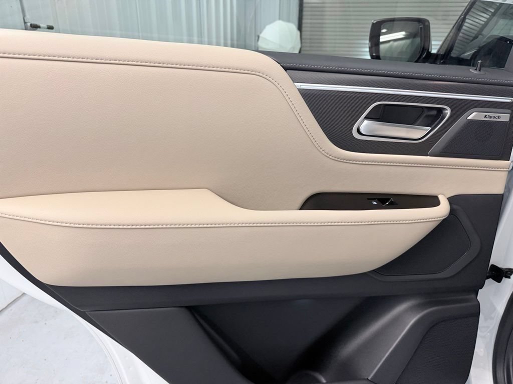Certified 2026 INFINITI QX80 Pure w/ Cargo Package RWD image 33