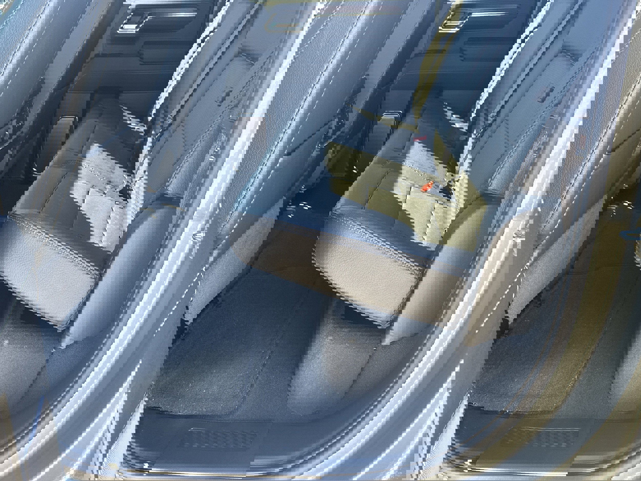 Used 2024 GMC Sierra 2500 Denali w/ Denali Reserve Package image 20