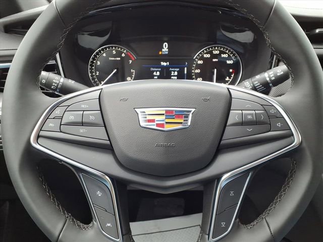 New 2026 Cadillac XT5 Luxury w/ LPO, Bronce Accent Package image 11