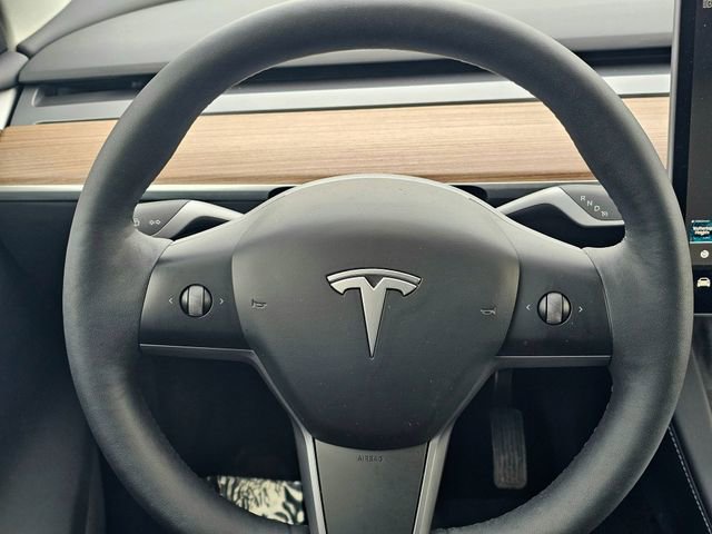 Used 2023 Tesla Model Y Long Range image 31