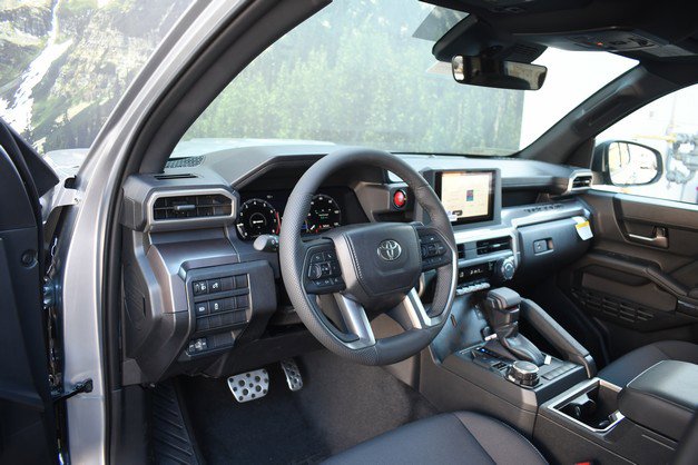 New 2025 Toyota Tacoma TRD Sport image 6