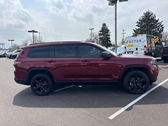 Used 2024 Jeep Grand Cherokee L Altitude AWD/4WD image 31
