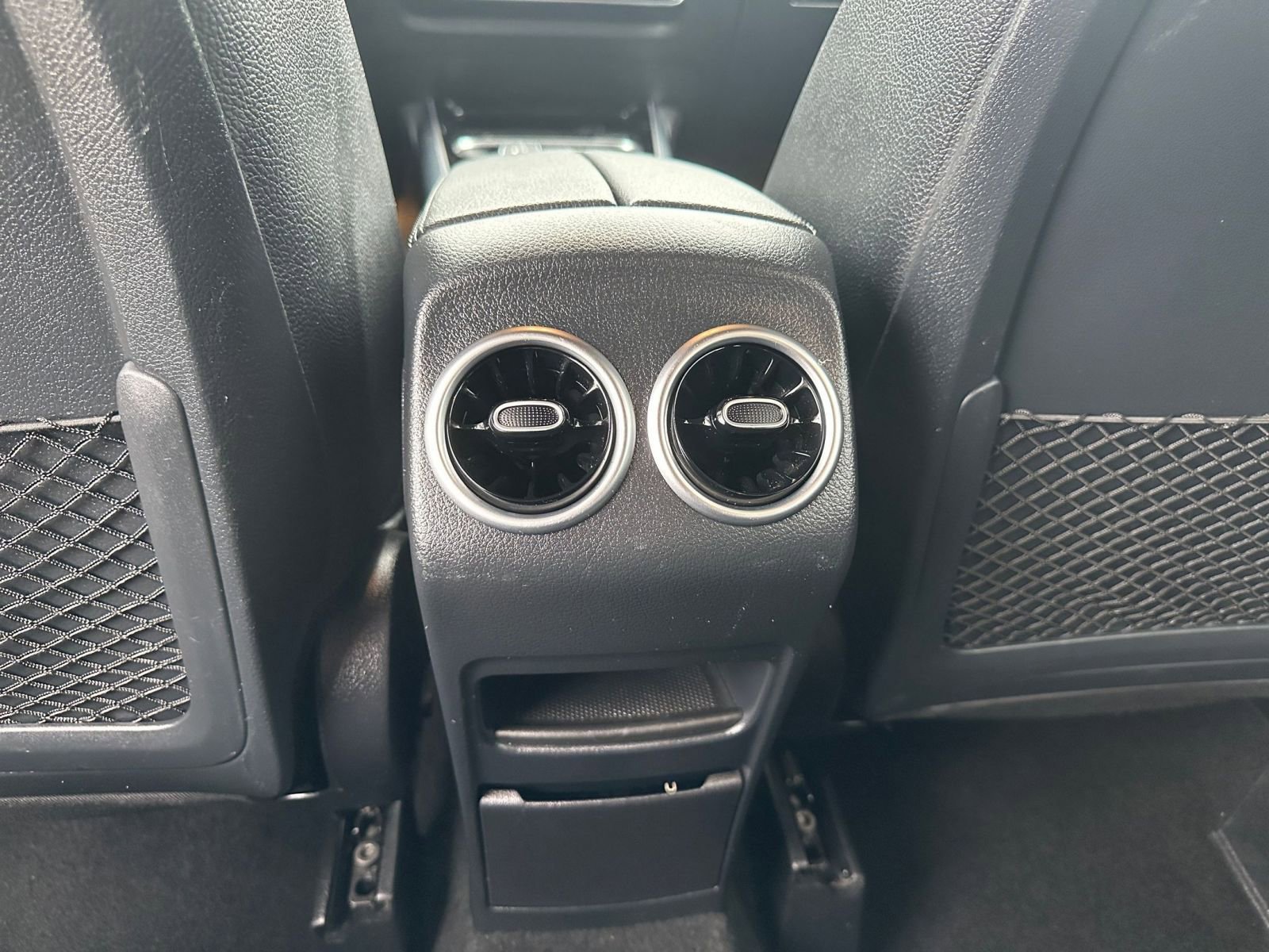 Used 2025 Mercedes-Benz GLA 250 4MATIC image 25