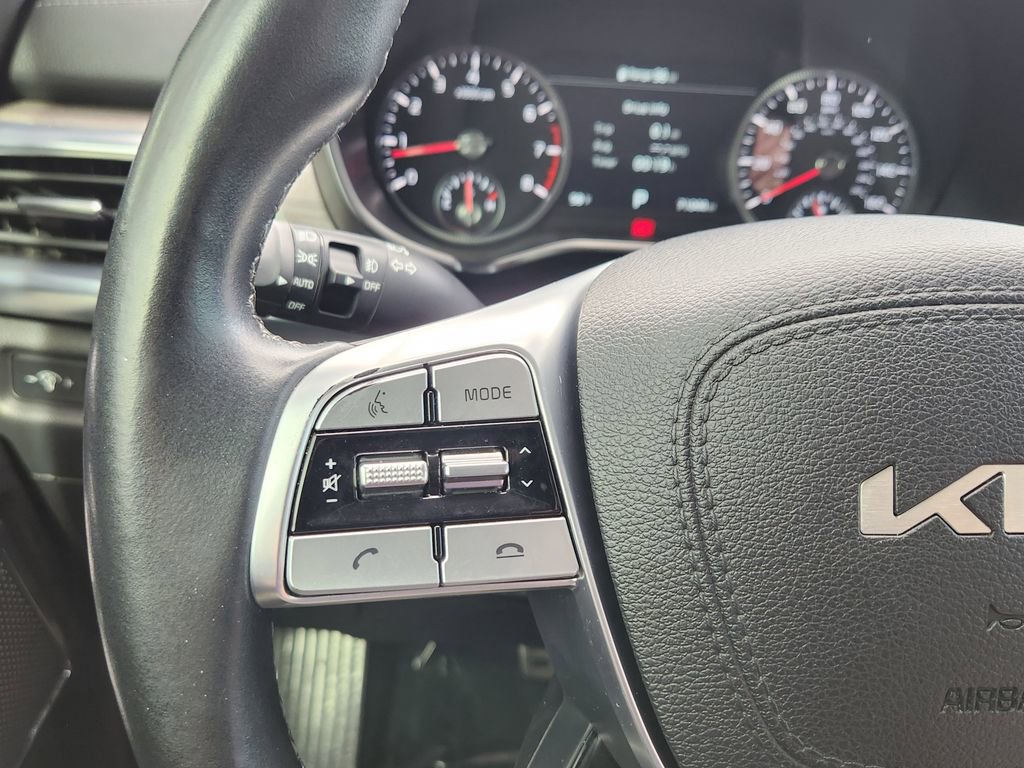 Used 2022 Kia Telluride SX w/ SX Prestige Package image 16