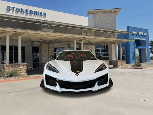 Used 2024 Chevrolet Corvette Z06 w/ Z07 Performance Package RWD image 10