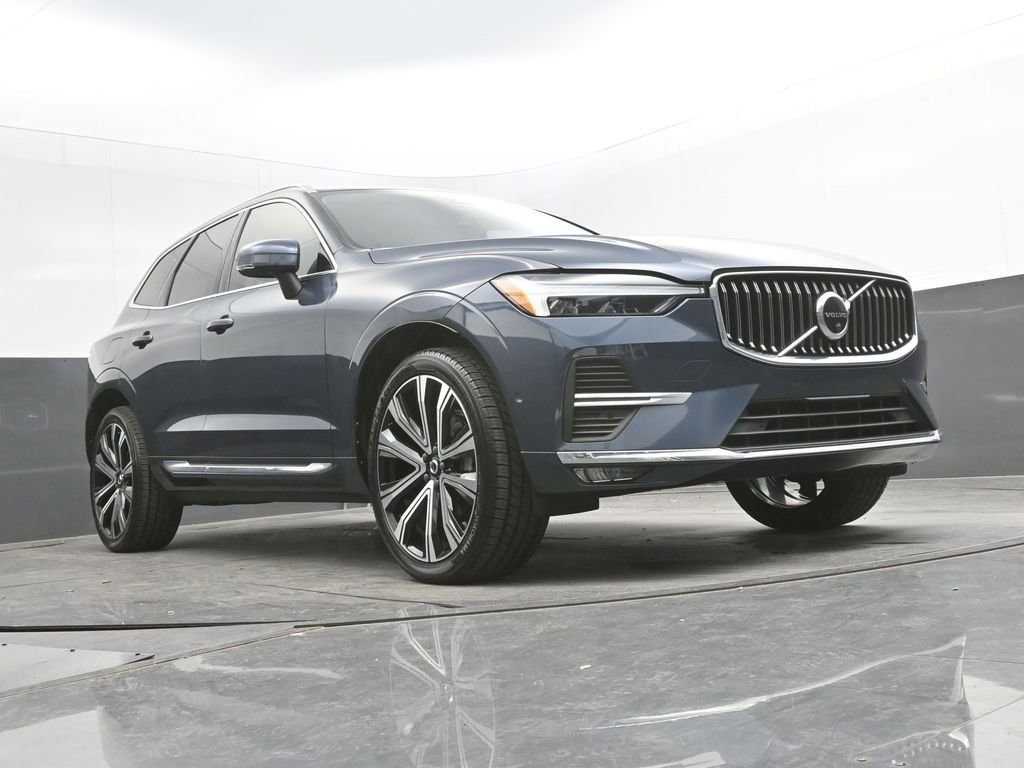 Certified 2023 Volvo XC60 B5 Ultimate w/ Protection Package Premier image 37