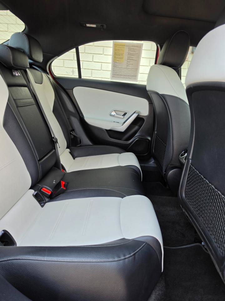 Used 2019 Mercedes-Benz A 220 4MATIC image 14