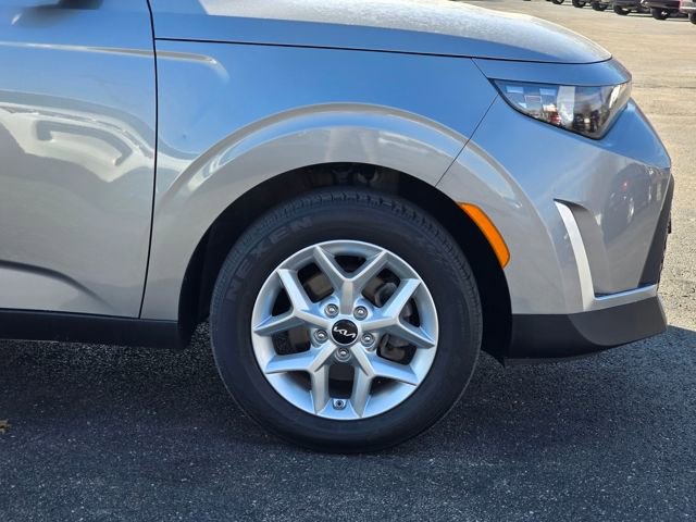 Used 2024 Kia Soul LX w/ Option Group 015 image 9