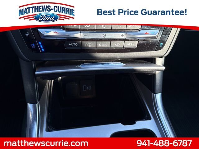 Used 2020 Ford Explorer Platinum w/ Premium Technology Package image 22