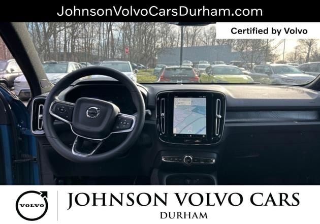 Certified 2024 Volvo XC40 Recharge Core RWD image 10