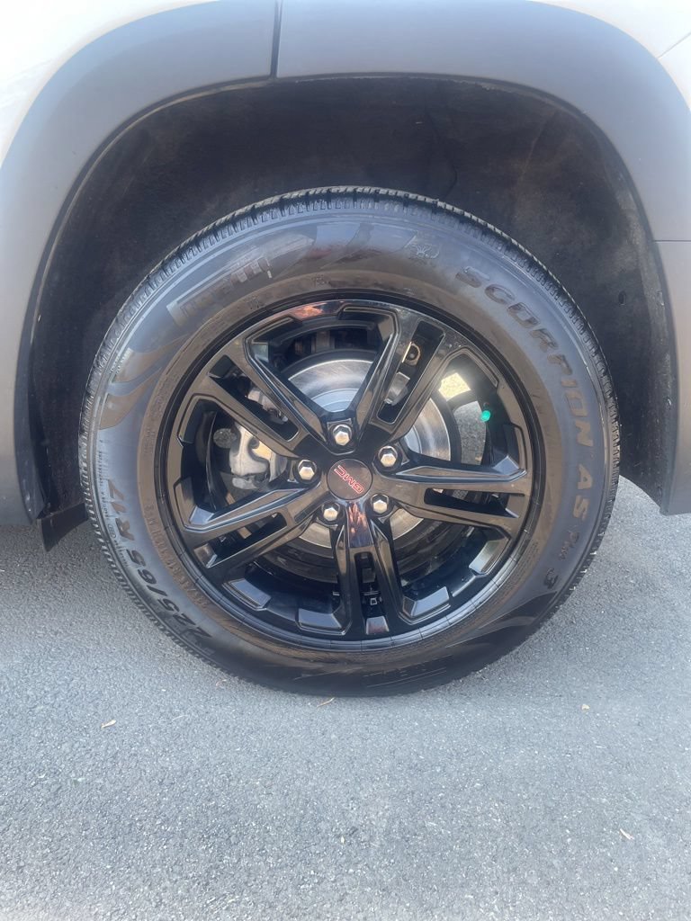 Used 2022 GMC Terrain AT4 w/ Infotainment Package II AWD/4WD image 10