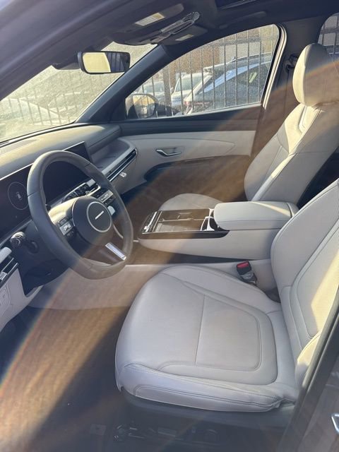 Used 2025 Hyundai Tucson Limited image 10