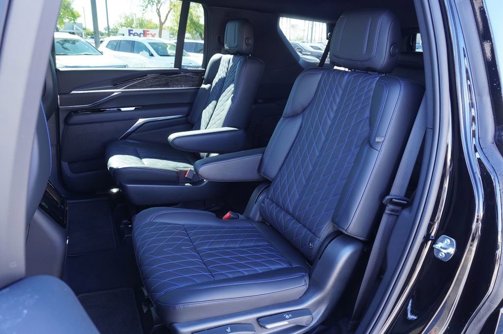 New 2026 Cadillac Escalade IQL Luxury image 8