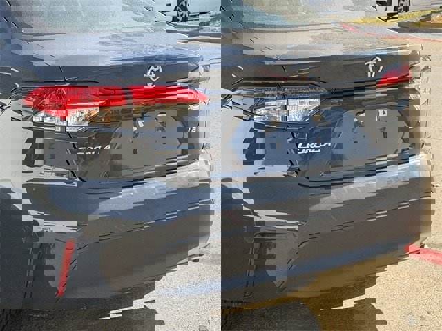 Used 2024 Toyota Corolla LE image 4