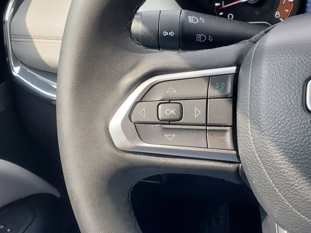 Used 2023 Jeep Compass Limited AWD/4WD image 11