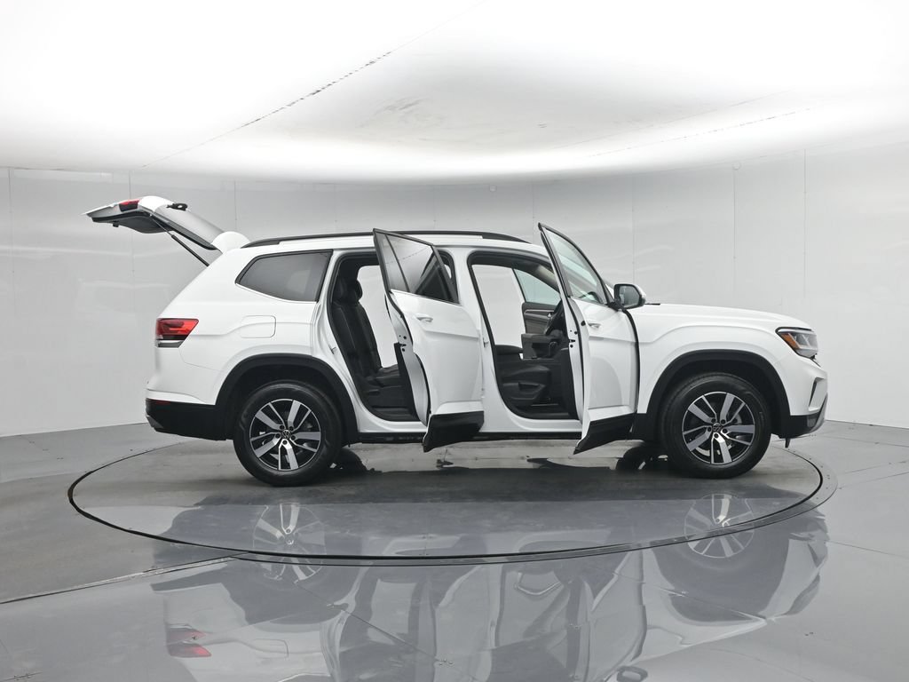 Used 2023 Volkswagen Atlas SE AWD/4WD image 5