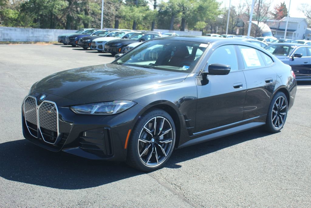 New 2026 BMW i4 xDrive40i w/ M Sport Package AWD/4WD image 4