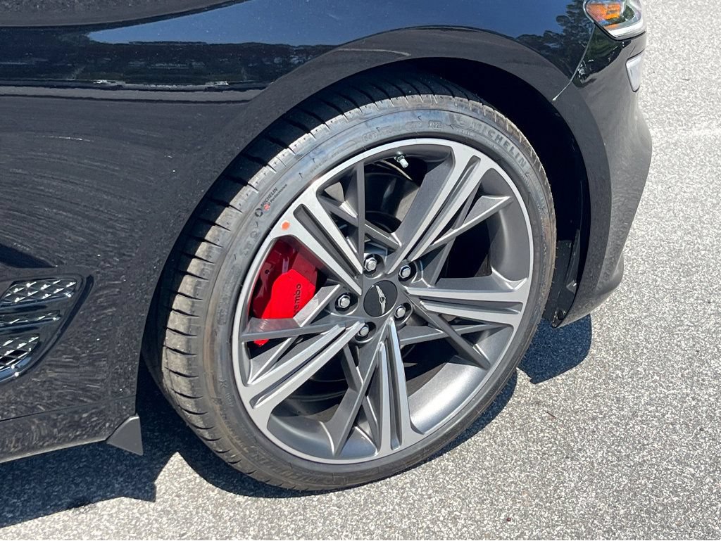 New 2025 Genesis G70 3.3T Advanced w/ Sport Prestige Package RWD image 38