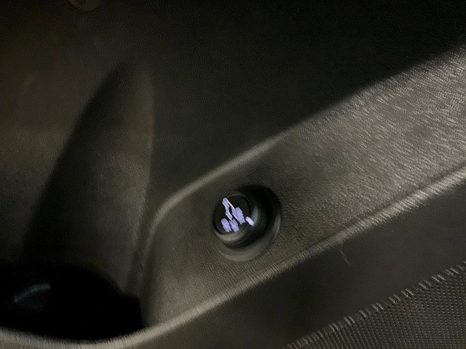 Used 2024 Chevrolet Equinox RS w/ RS Leather Package image 31