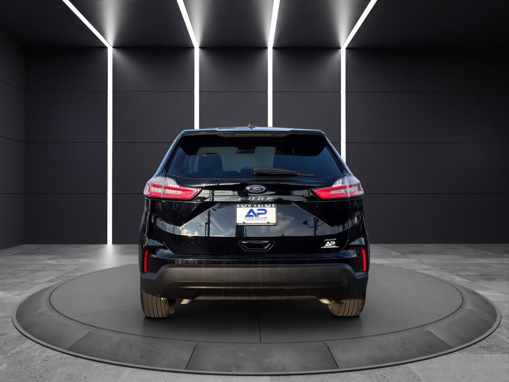 Used 2024 Ford Edge SE image 5