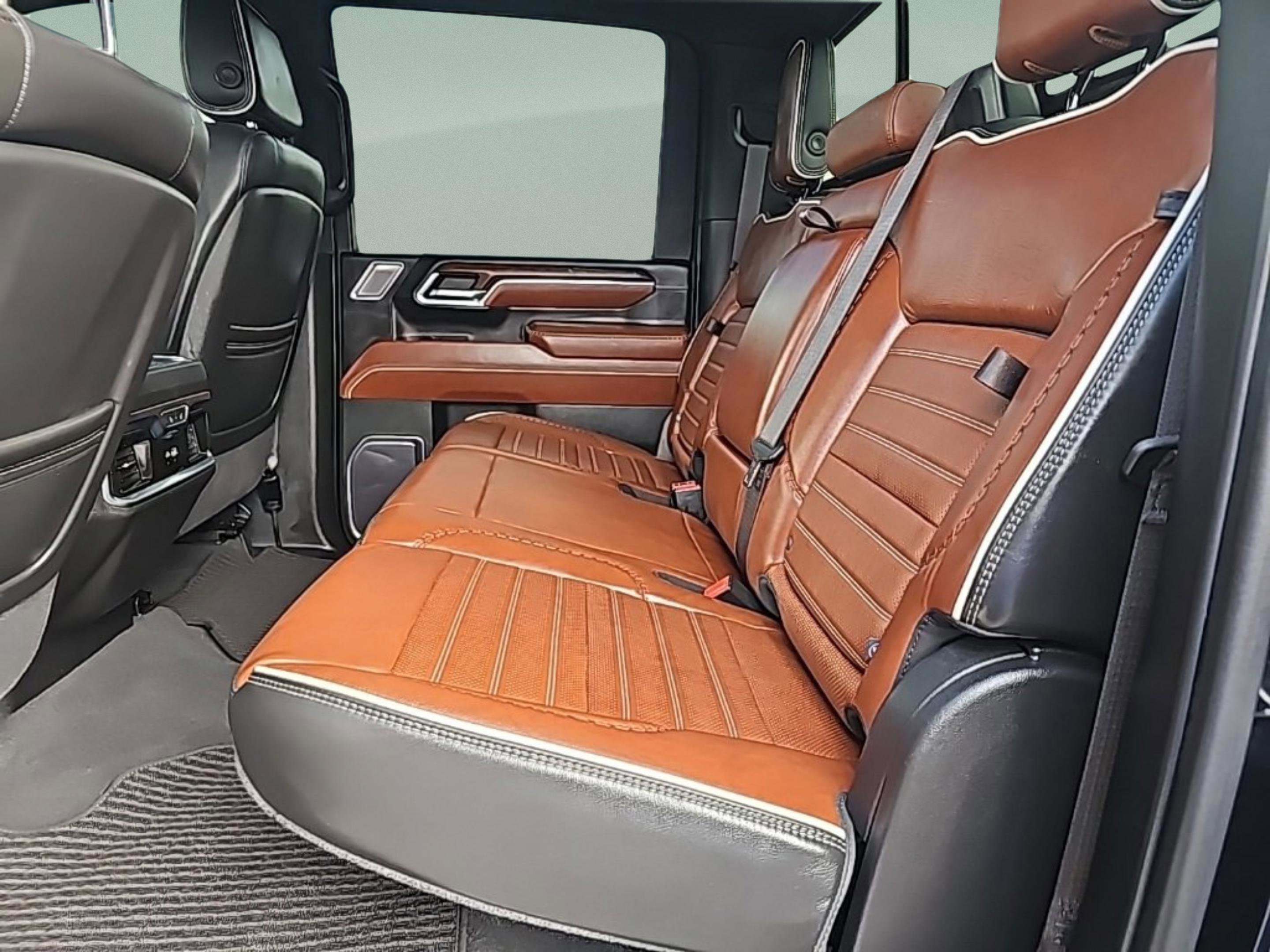 Used 2024 GMC Sierra 2500 Denali Ultimate w/ Max Trailering Package image 26