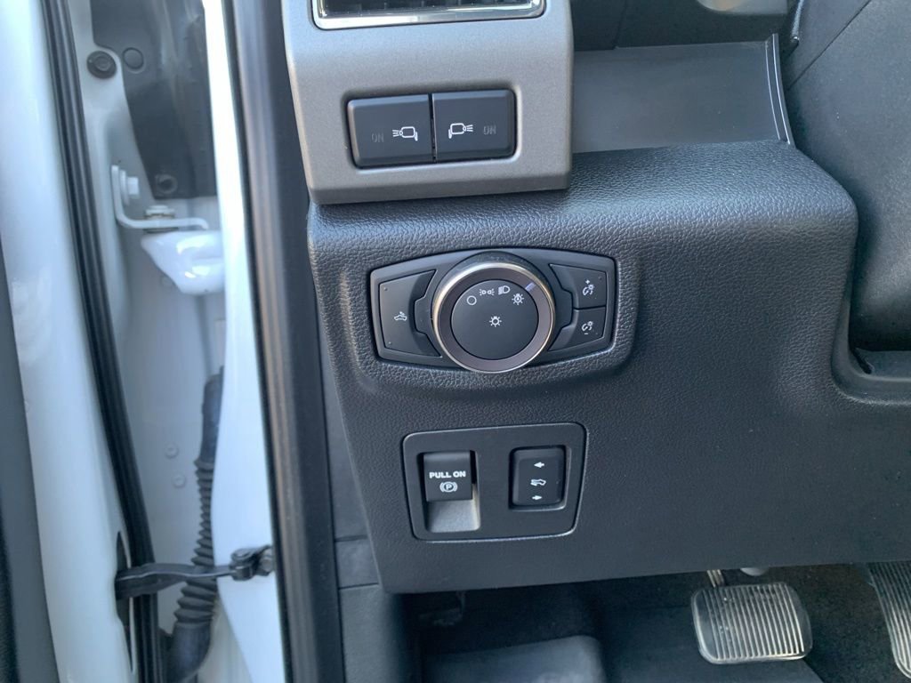 Used 2019 Ford F150 Raptor w/ Equipment Group 802A Luxury AWD/4WD image 43