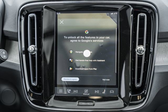 New 2026 Volvo EX40 Plus w/ Climate Package image 23