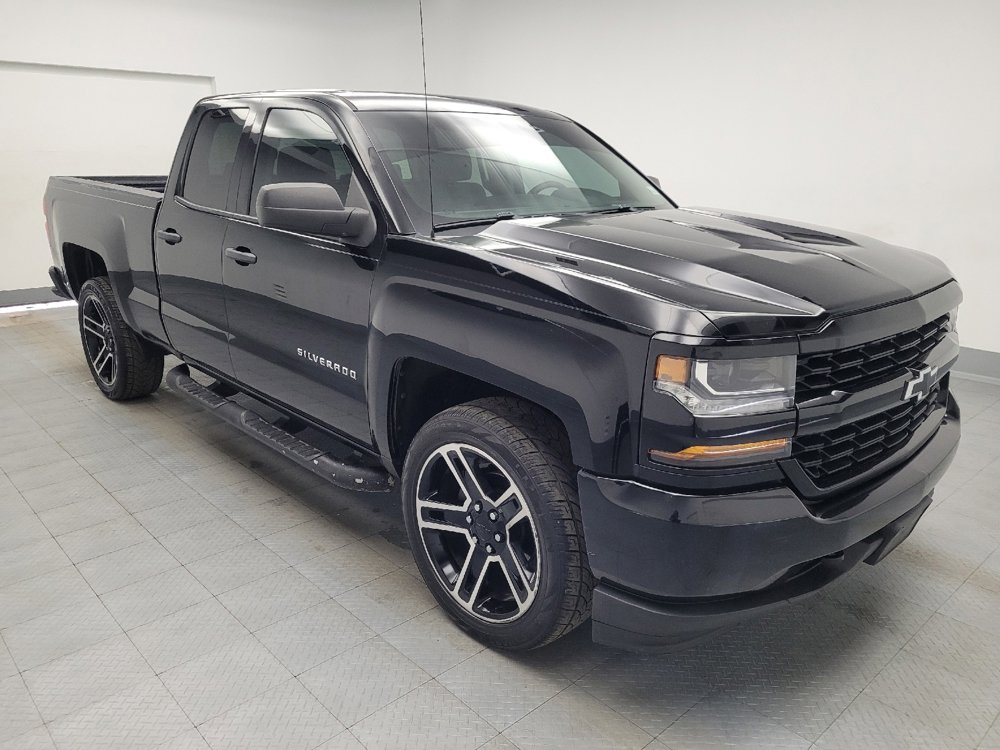 Used 2017 Chevrolet Silverado 1500 Custom w/ LPO, Black Pack image 13
