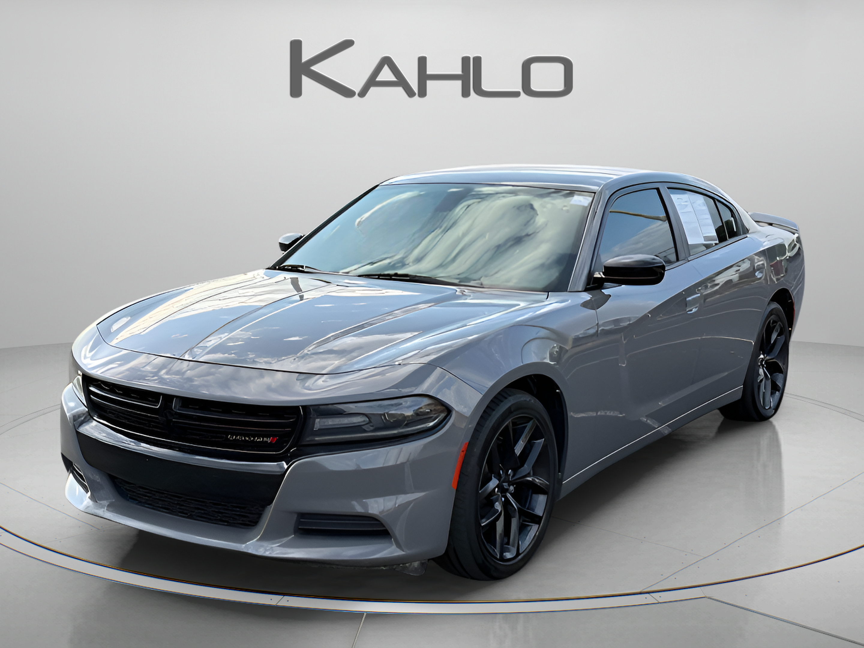 Used 2019 Dodge Charger SXT w/ Blacktop Package RWD image 1