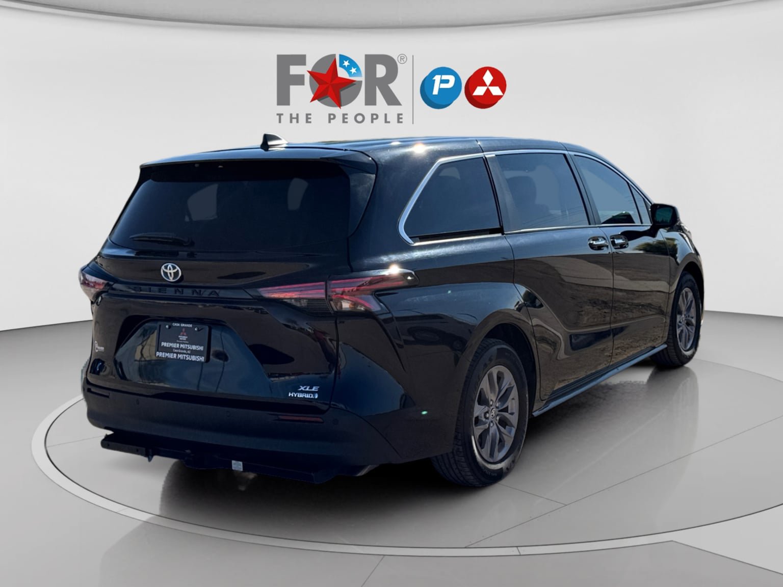 Used 2022 Toyota Sienna XLE image 5