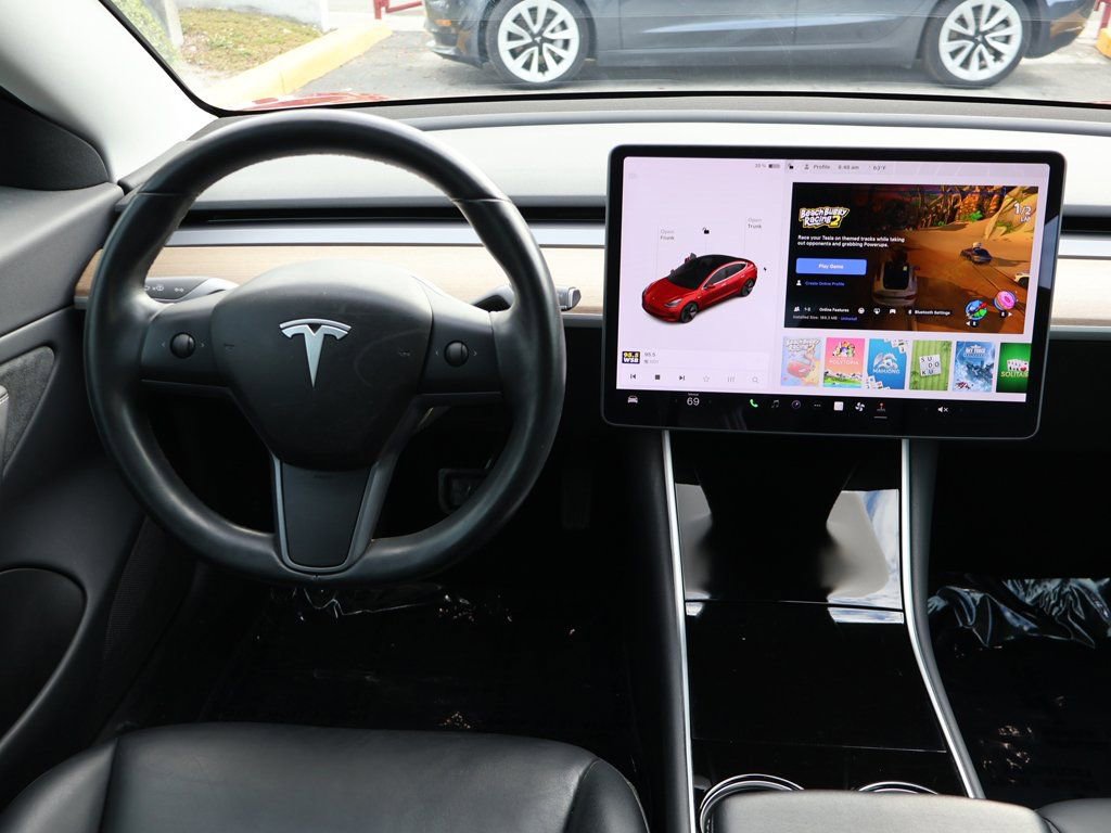 Used 2018 Tesla Model 3 Long Range RWD image 38