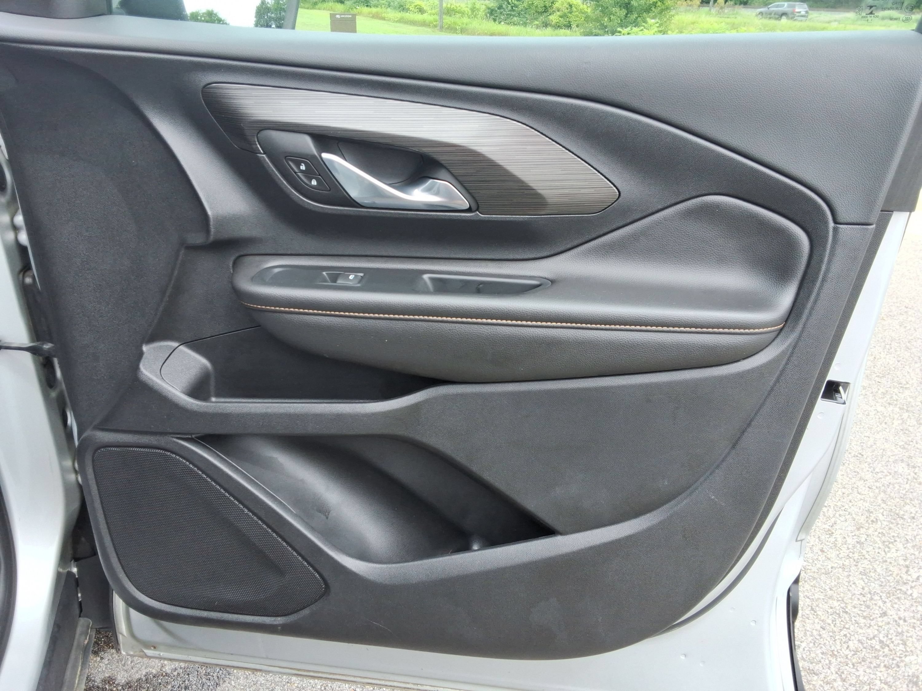 Used 2020 GMC Terrain SLT FWD image 25
