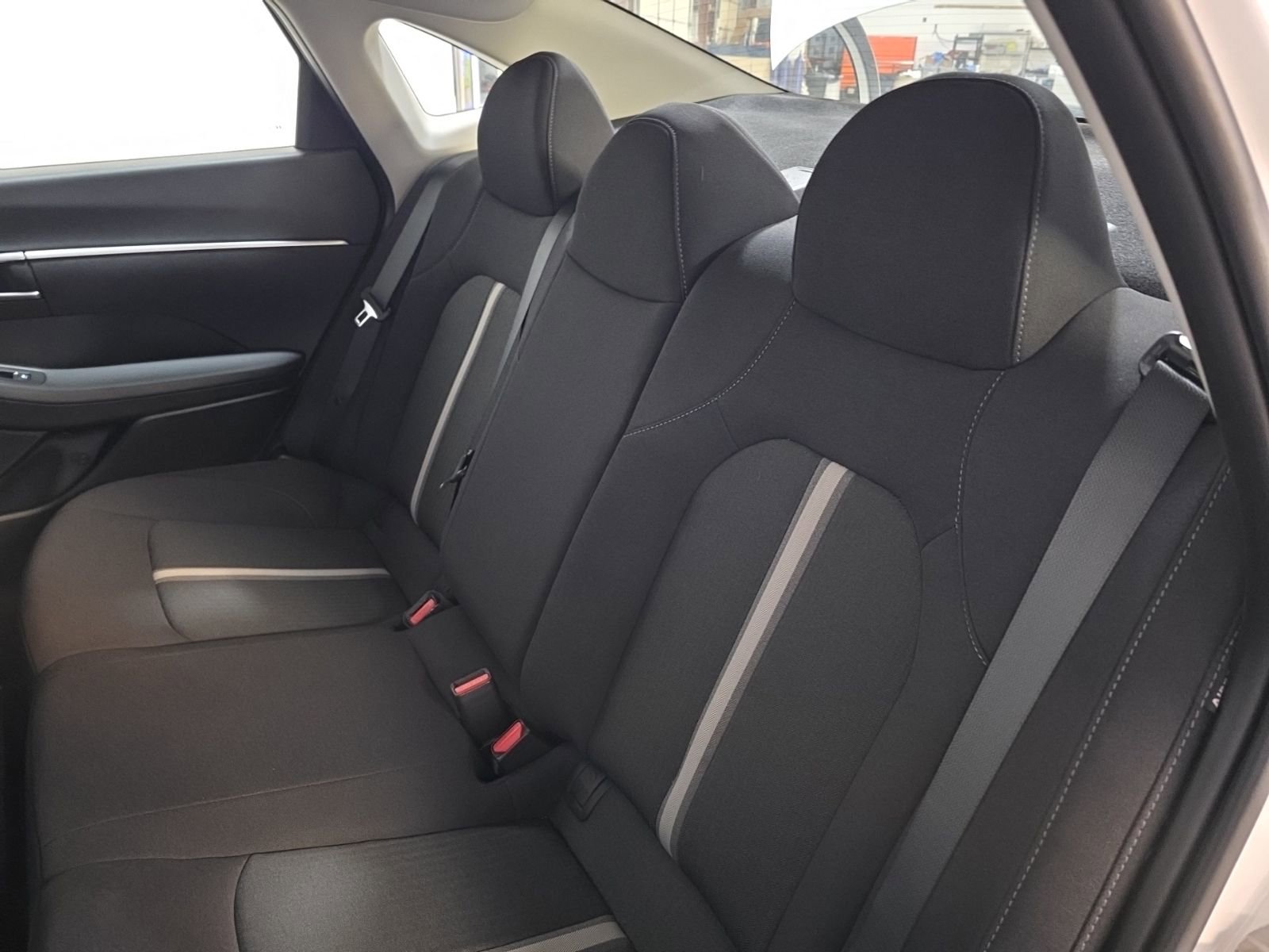 Used 2025 Hyundai Sonata SE image 32