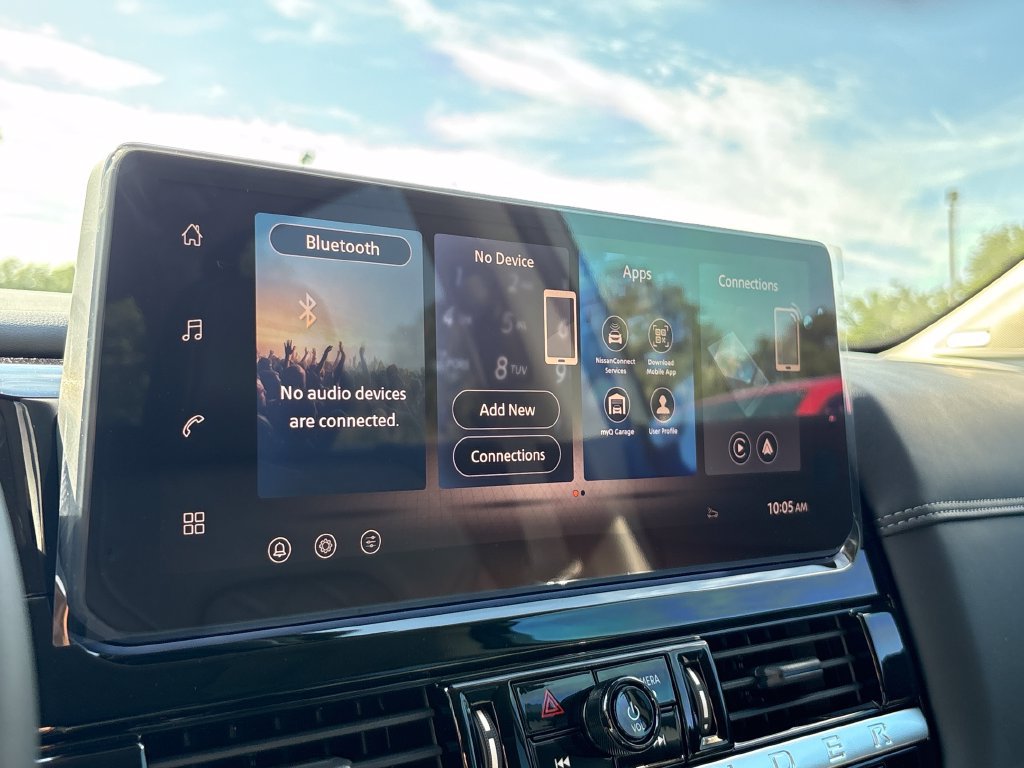 New 2026 Nissan Pathfinder Platinum FWD image 15