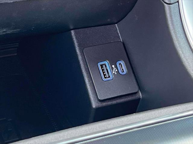 Used 2022 Ford Edge ST-Line w/ Cargo Accessory Package image 31