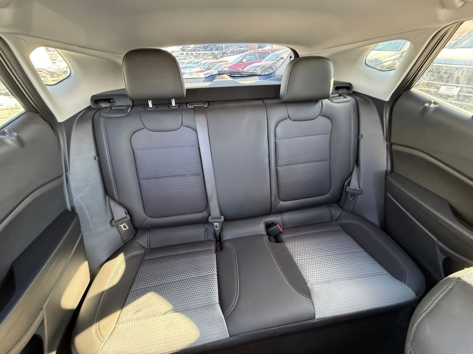 Used 2025 Chevrolet Trax LT w/ LT Convenience Package image 38