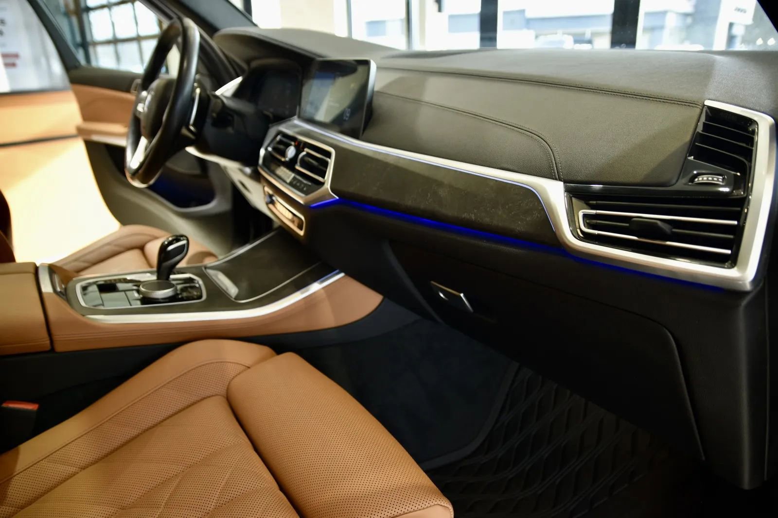 Used 2023 BMW X5 xDrive40i w/ Premium Package image 26