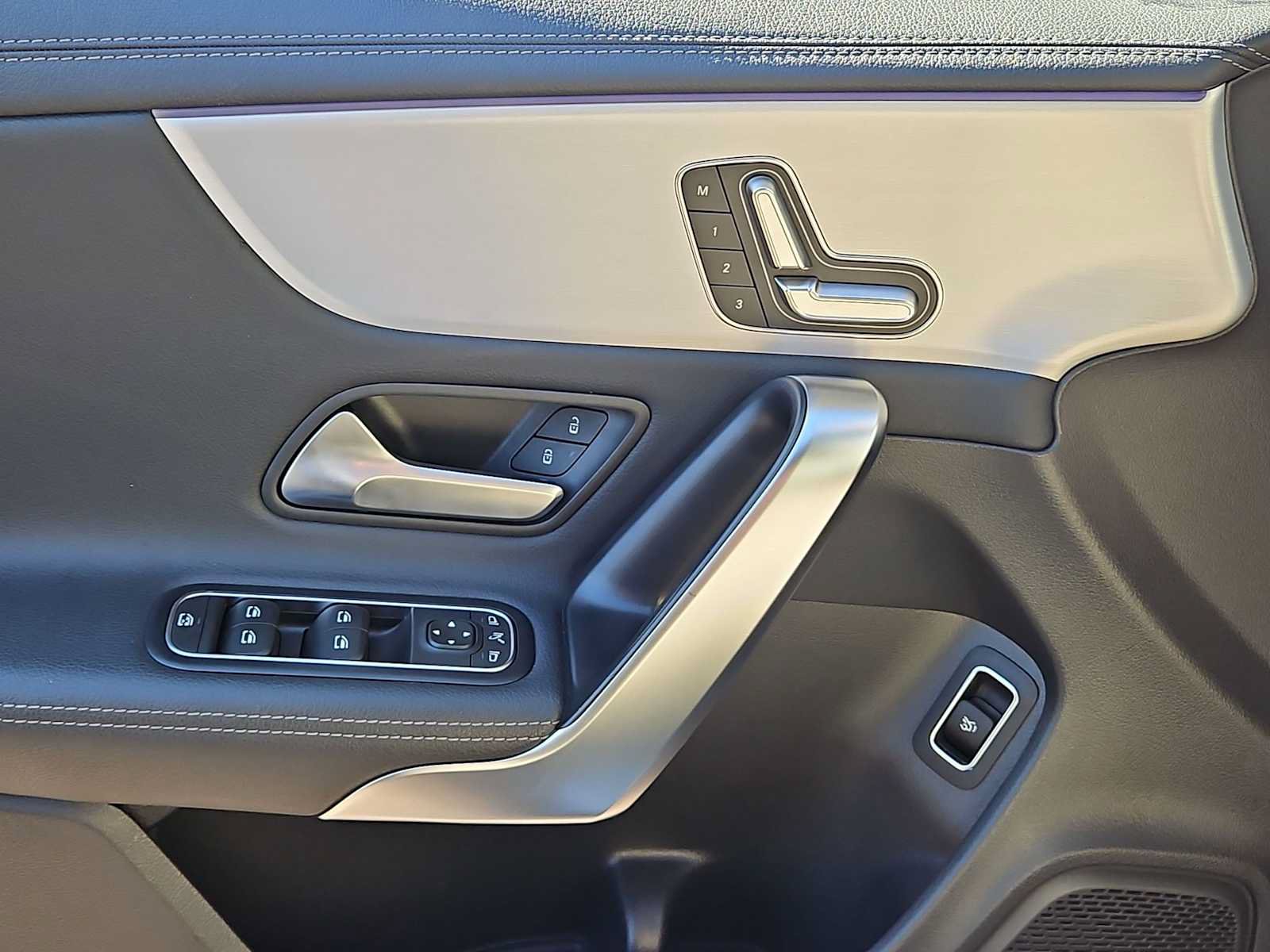 Used 2025 Mercedes-Benz CLA 250 image 26