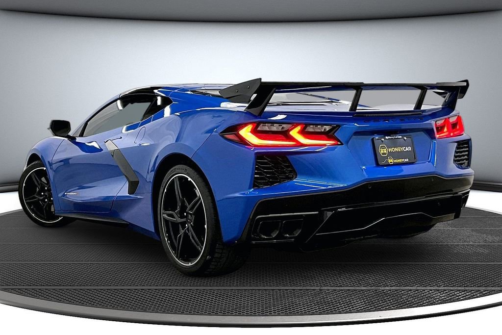 Used 2024 Chevrolet Corvette Stingray Preferred Cpe w/ Z51 Performance Package image 4