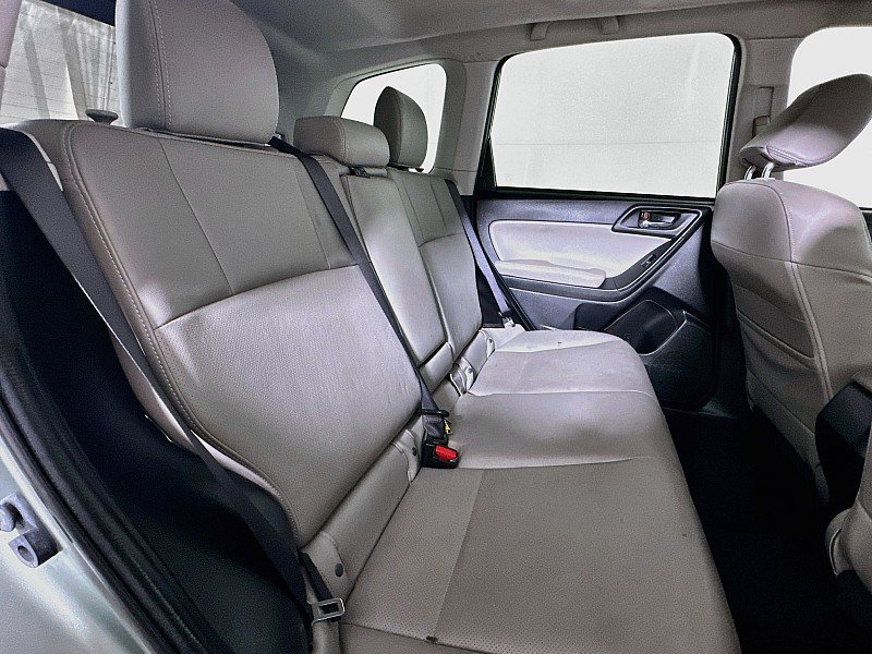 Used 2014 Subaru Forester 2.5i Limited AWD/4WD image 28