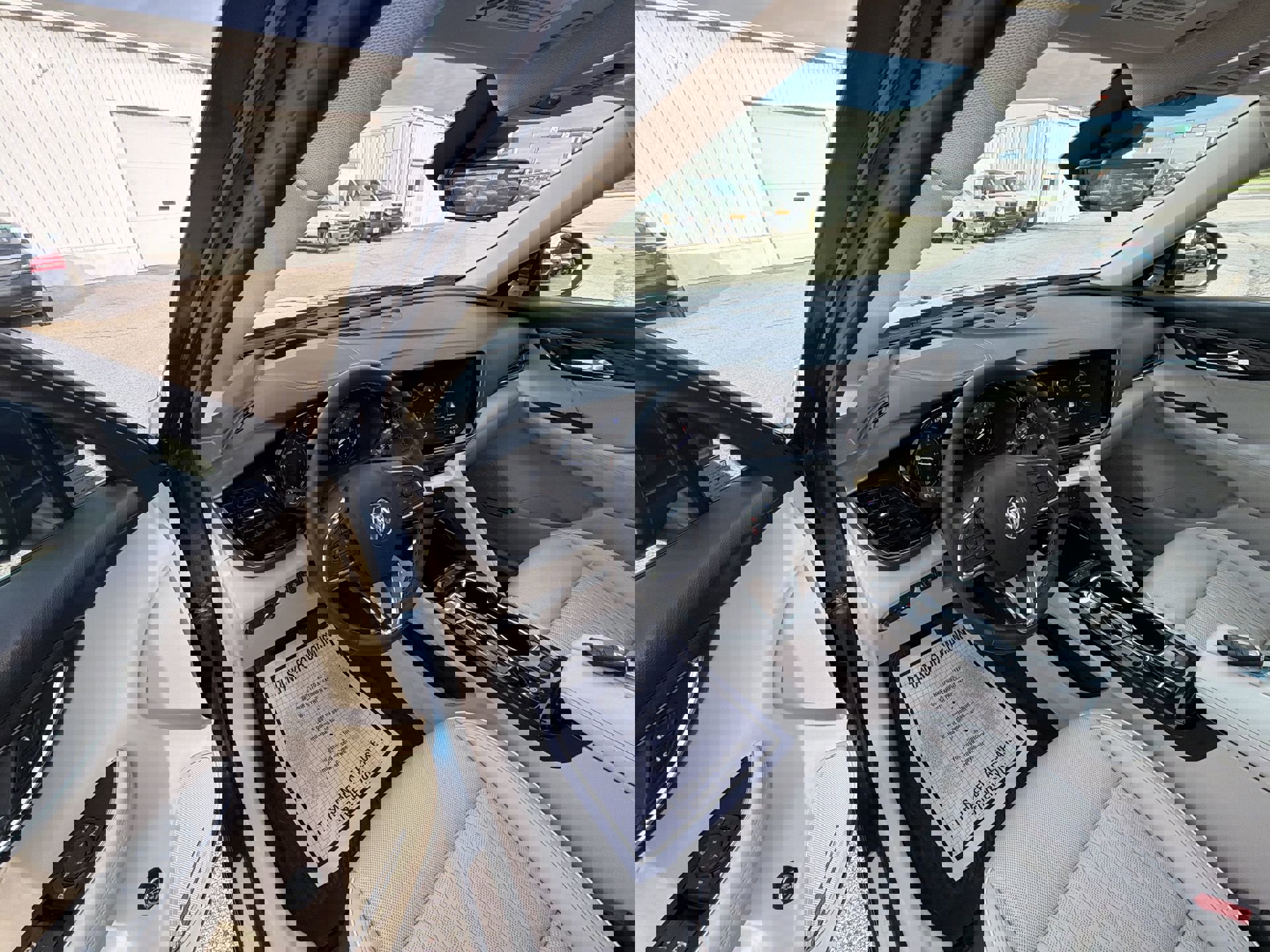 Used 2023 Buick Envision Avenir image 10