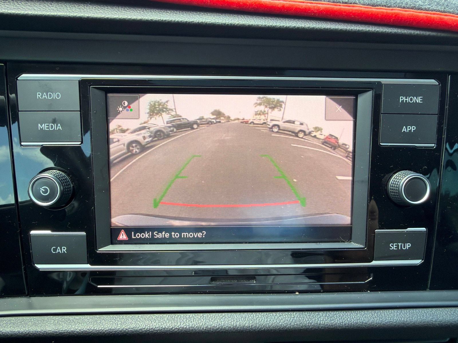 Used 2019 Volkswagen Jetta SE FWD image 12