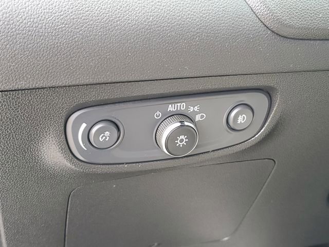 Used 2022 Buick Encore GX Select AWD/4WD image 11