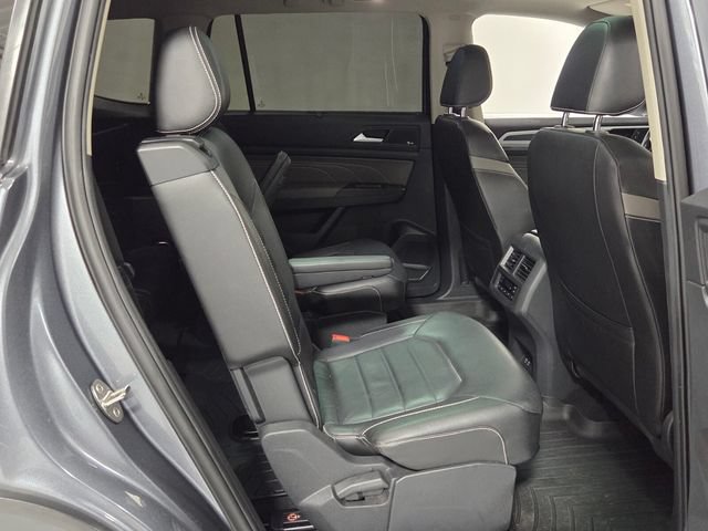 Used 2022 Volkswagen Atlas SEL Premium AWD/4WD image 16