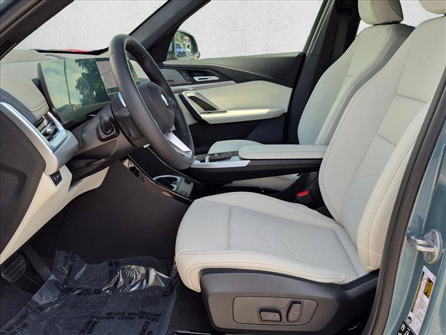 New 2026 BMW X1 xDrive28i w/ Technology Package AWD/4WD image 4