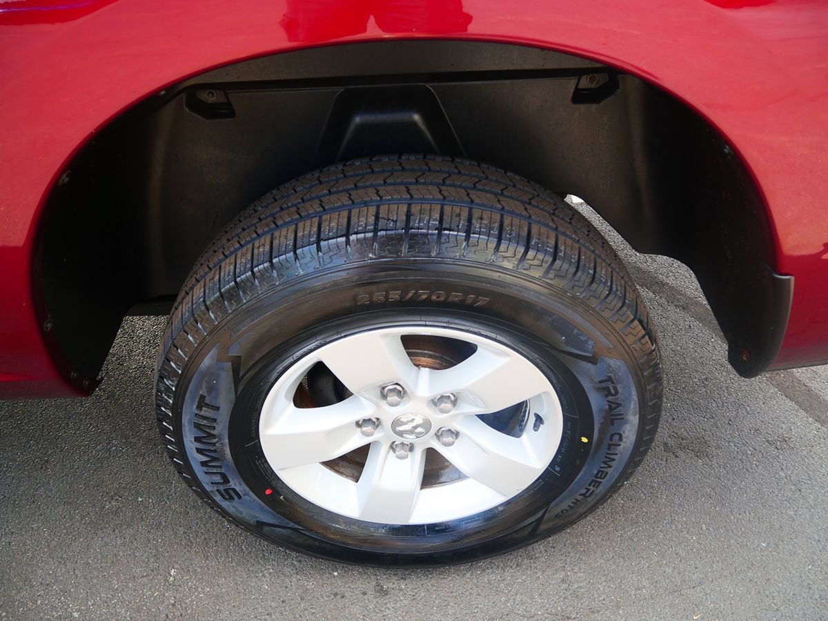 Used 2019 RAM 1500 Express AWD/4WD image 32