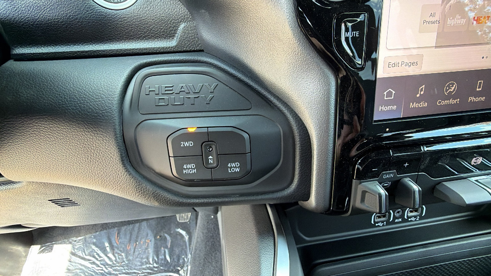 New 2026 RAM 2500 Big Horn AWD/4WD image 25